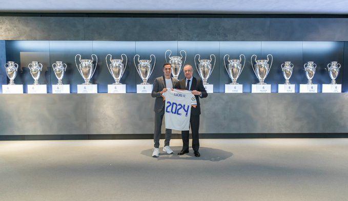  ULTIMA HORA: El Real Madrid anuncia oficialmente la renovación de Lucas Vásquez por las tres próximas temporadas.