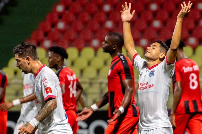  Olimpia golea 6-0 al Inter Moengo Tapoe en Surinam