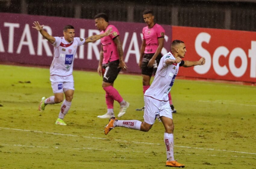  El Santos saca ventaja de Local 1-0 ante el Plaza Amador en La Liga Concacaf