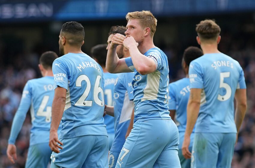  Manchester City, Derrota al Burnley 2-0 y sigue en la pelea en la Premier League