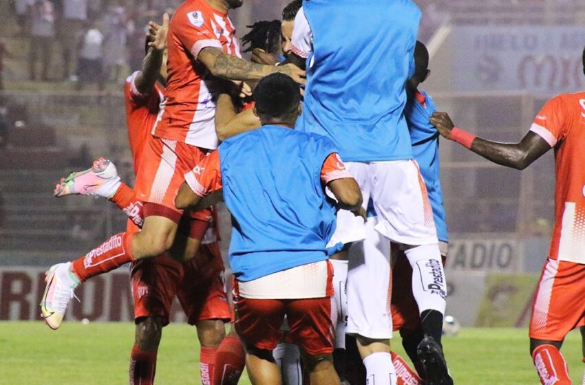  Vida se consolida en la Punta venciendo al Olimpia 2-0 en las Liga Nacional de Honduras