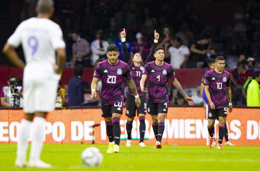  Honduras contra las cuerdas, pierde 3-0 frente a México y es penúltima en las eliminatorias de la Concacaf