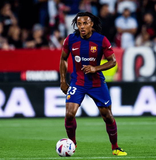  Official: Jules Koundé amplía su contrato con el FC Barcelona hasta 2030.