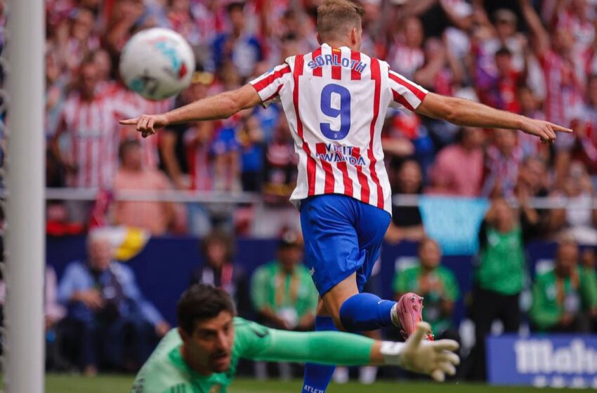  Julián Álvarez lidera la goleada colchonera: 5-2 en un derbi histórico ante el Madrid